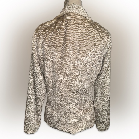 Wendy Hil Blazer - Picture 2 of 7